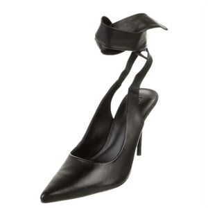 REFORMATION HEELS 

Lambskin Slingback Pumps
Size: 10
